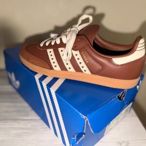 Adiddas Samba Leather Sneakers in Brown and Cream